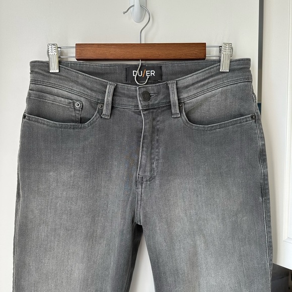DU/ER Performance Denim L2X Slim Fit Stretch Jeans in Pavement Gray, size 30x34 - Picture 3 of 9